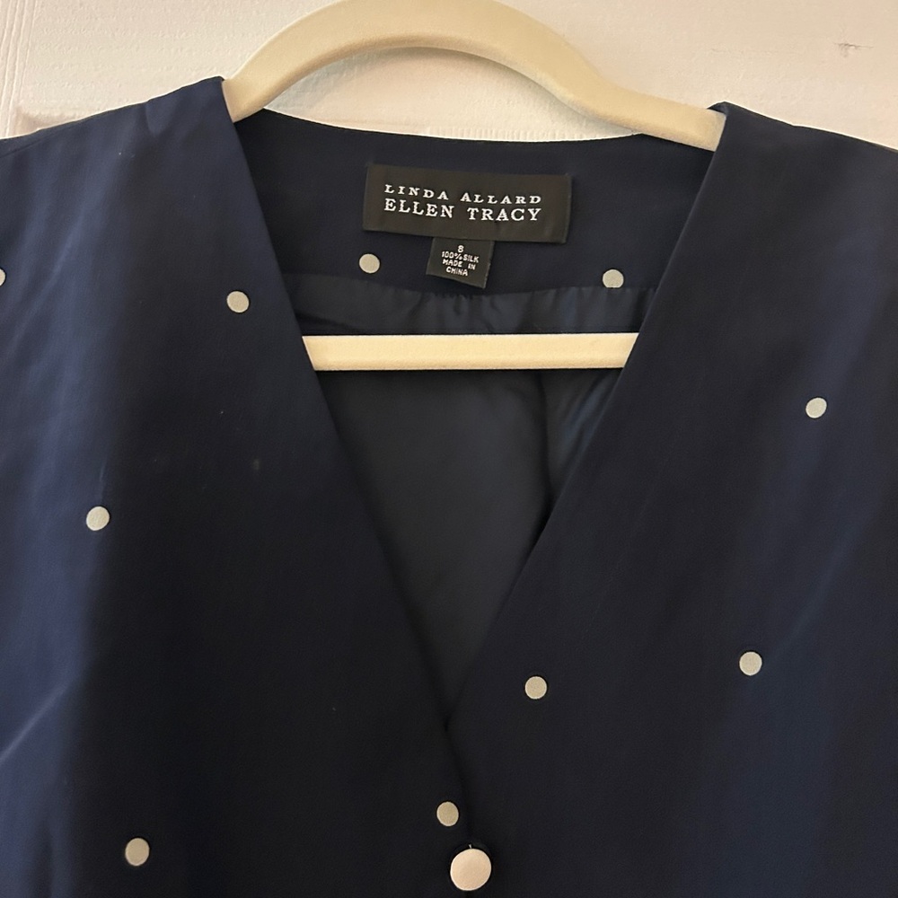 Linda Allard Ellen Tracy Navy Polka Dot Blouse top silk women’s 8